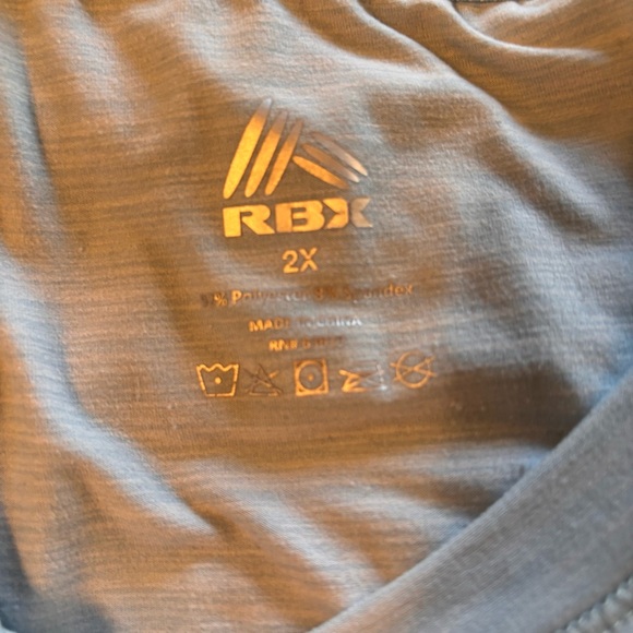 Women’s shirt size 2X - Picture 4 of 4